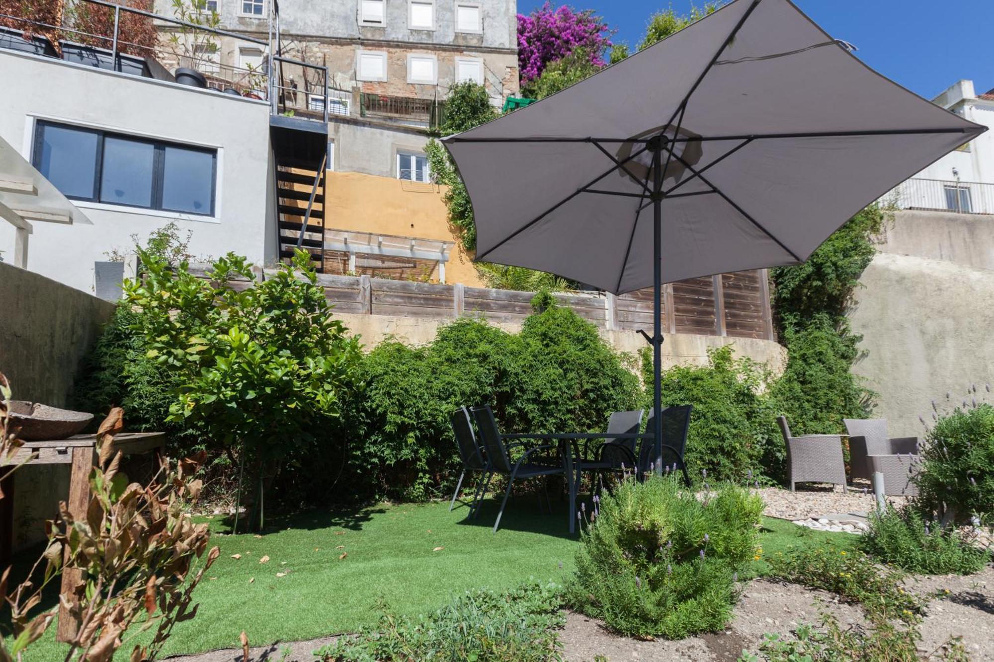 Flh Castle Duplex With Terrace Lisbon